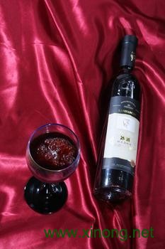 勃利蓝靛果酒